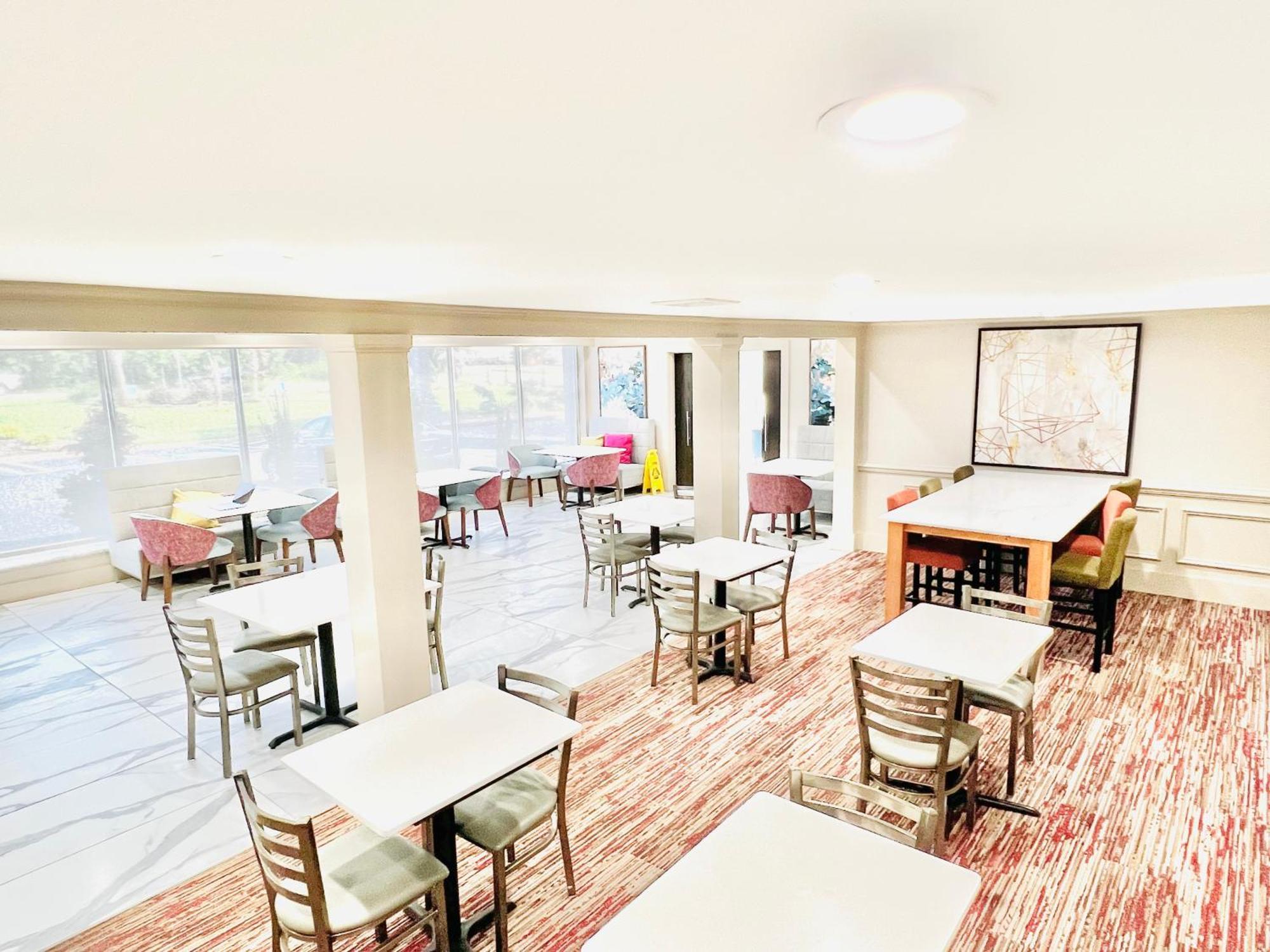 Quality Inn & Suites Mcdonough South I-75 Exterior foto